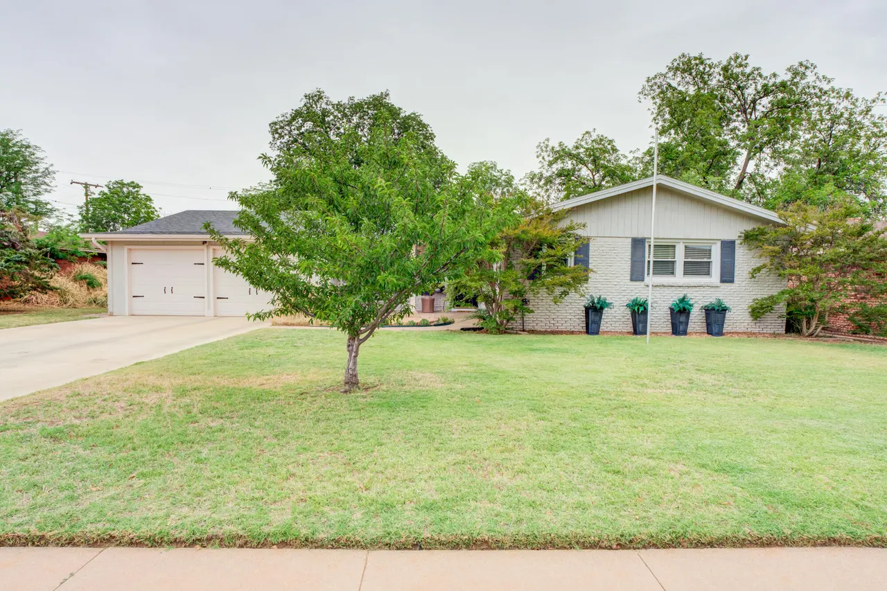 Photo 2 — 6009 Vernon Avenue, Lubbock, TX 79412