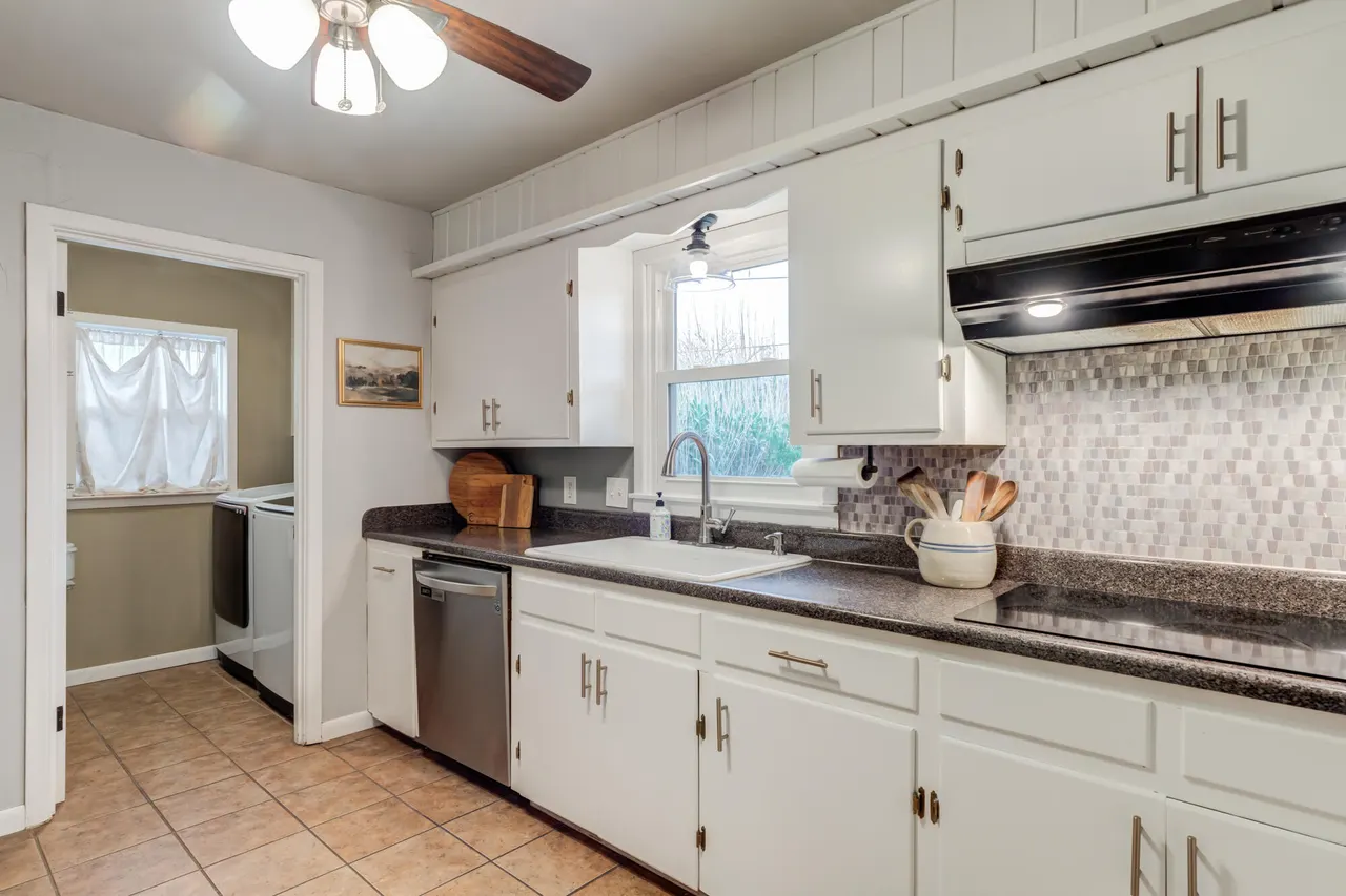 Photo 11 — 6009 Vernon Avenue, Lubbock, TX 79412