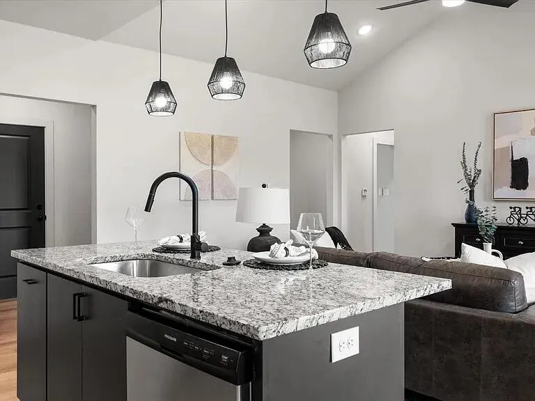 Photo 15 — 613 E 14th Street, Wolfforth, TX 79382