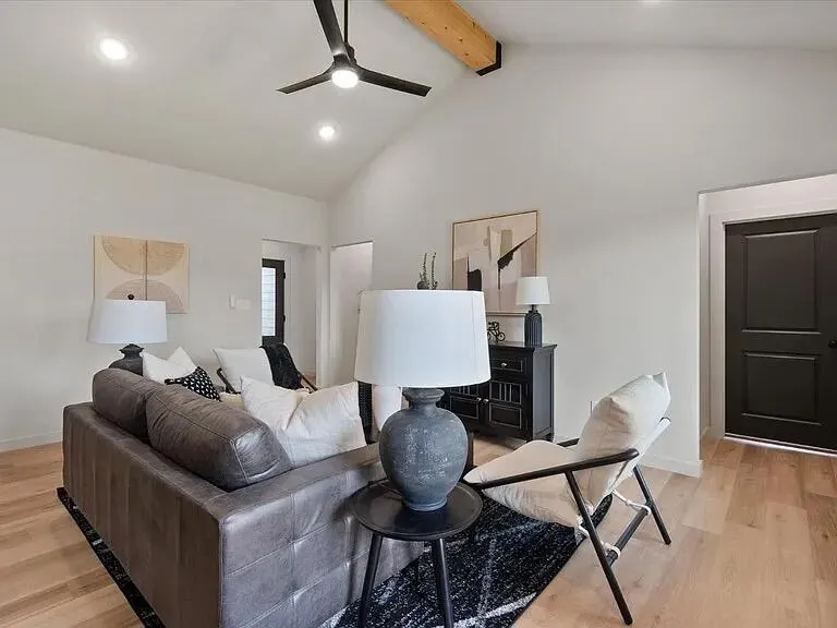 Photo 11 — 613 E 14th Street, Wolfforth, TX 79382