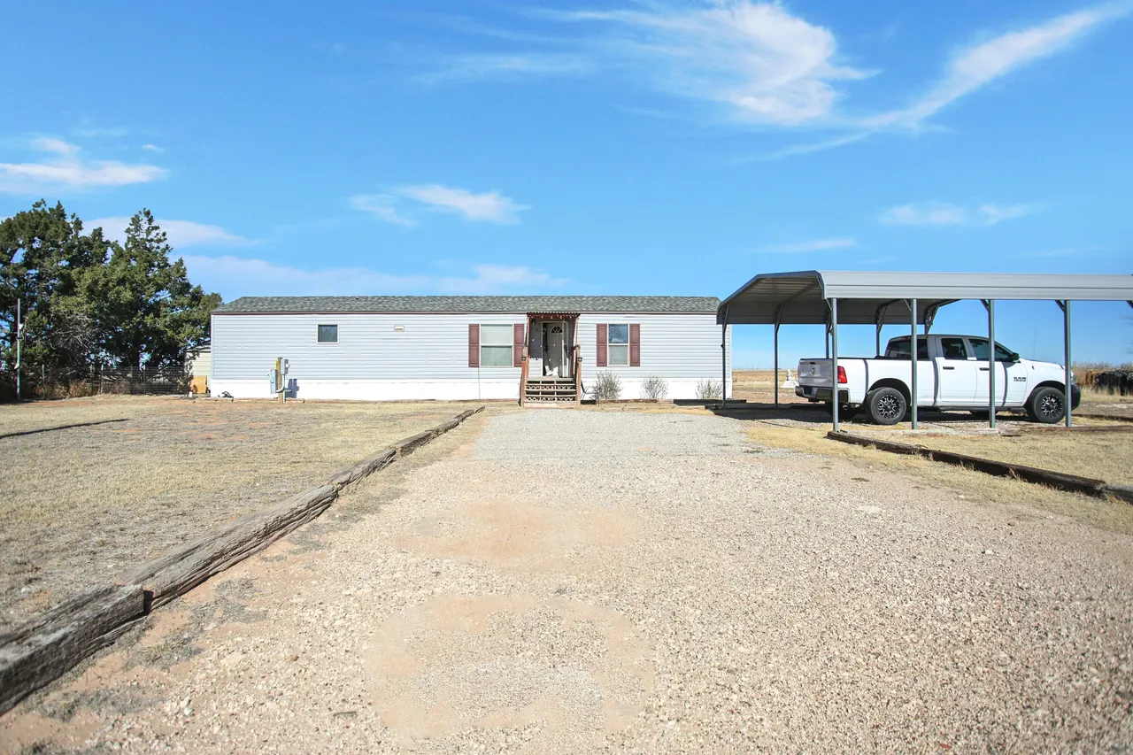 Photo 3 — 2343 Sunrise Lane, Levelland, TX 79336
