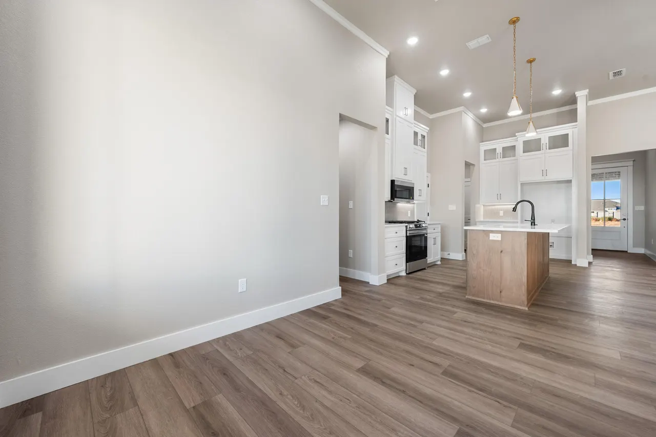 Photo 9 — 1123 N 6th Street, Wolfforth, TX 79382
