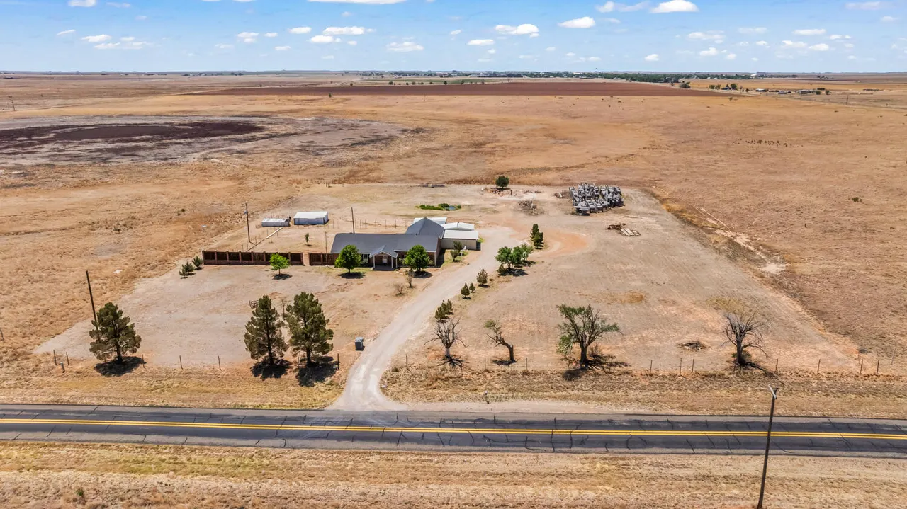 Photo 2 — 1009 FM 378, Lorenzo, TX 79343
