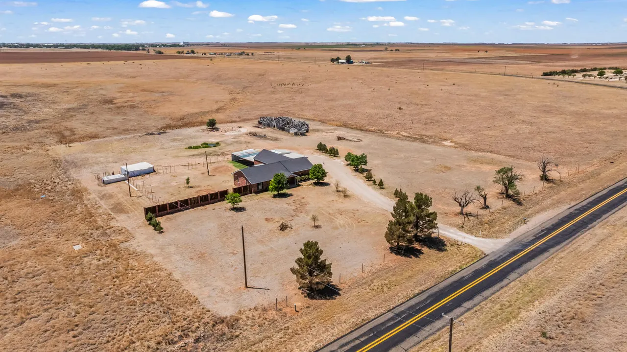 Photo 3 — 1009 FM 378, Lorenzo, TX 79343