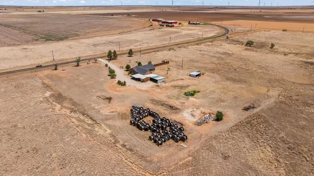 Photo 5 — 1009 FM 378, Lorenzo, TX 79343