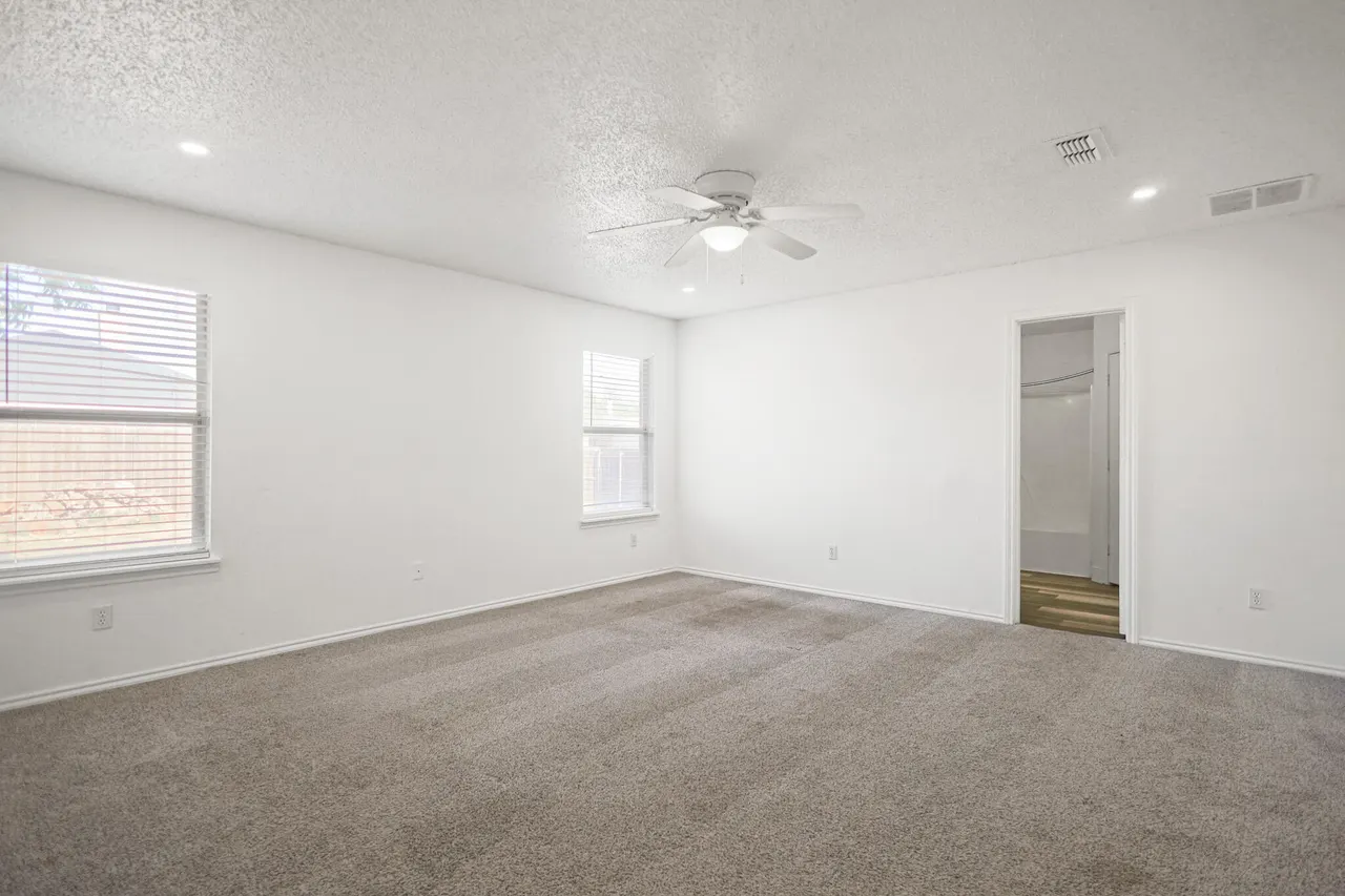 Photo 17 — 802 Genoa Avenue, Lubbock, TX 79416