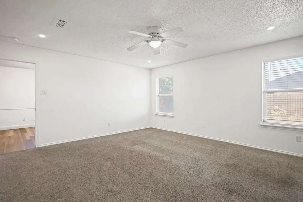 Photo 18 — 802 Genoa Avenue, Lubbock, TX 79416