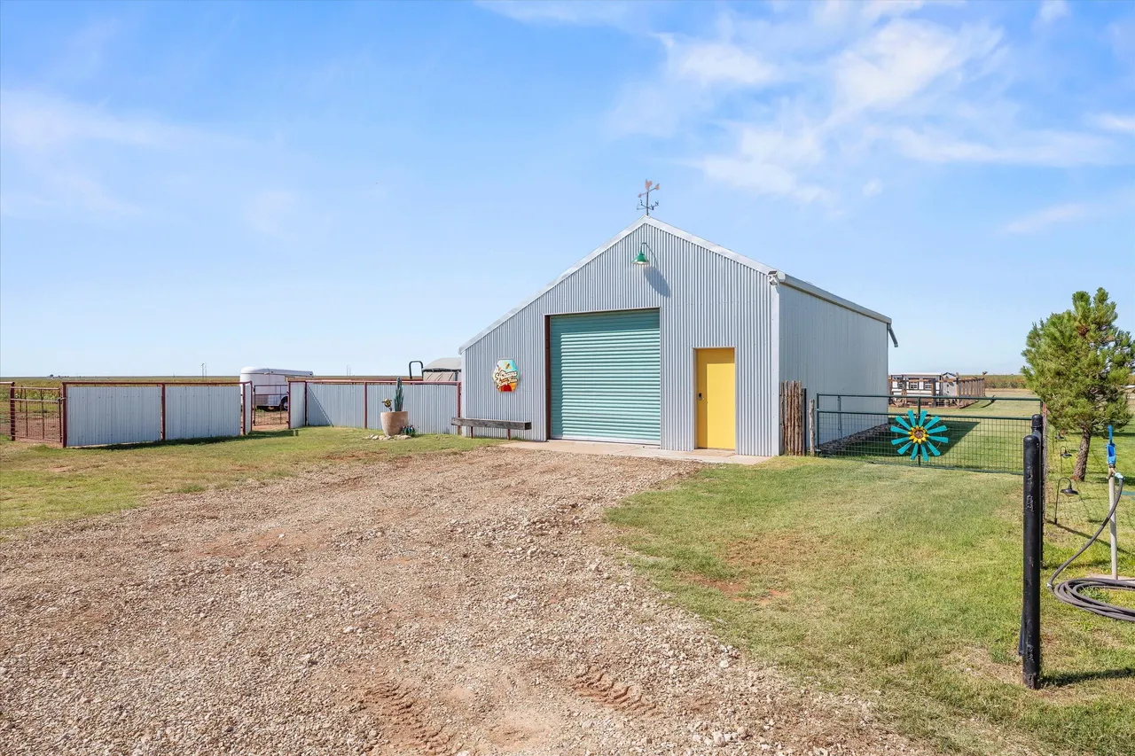 Photo 41 — 3370 Drill Stem, Levelland, TX 79336