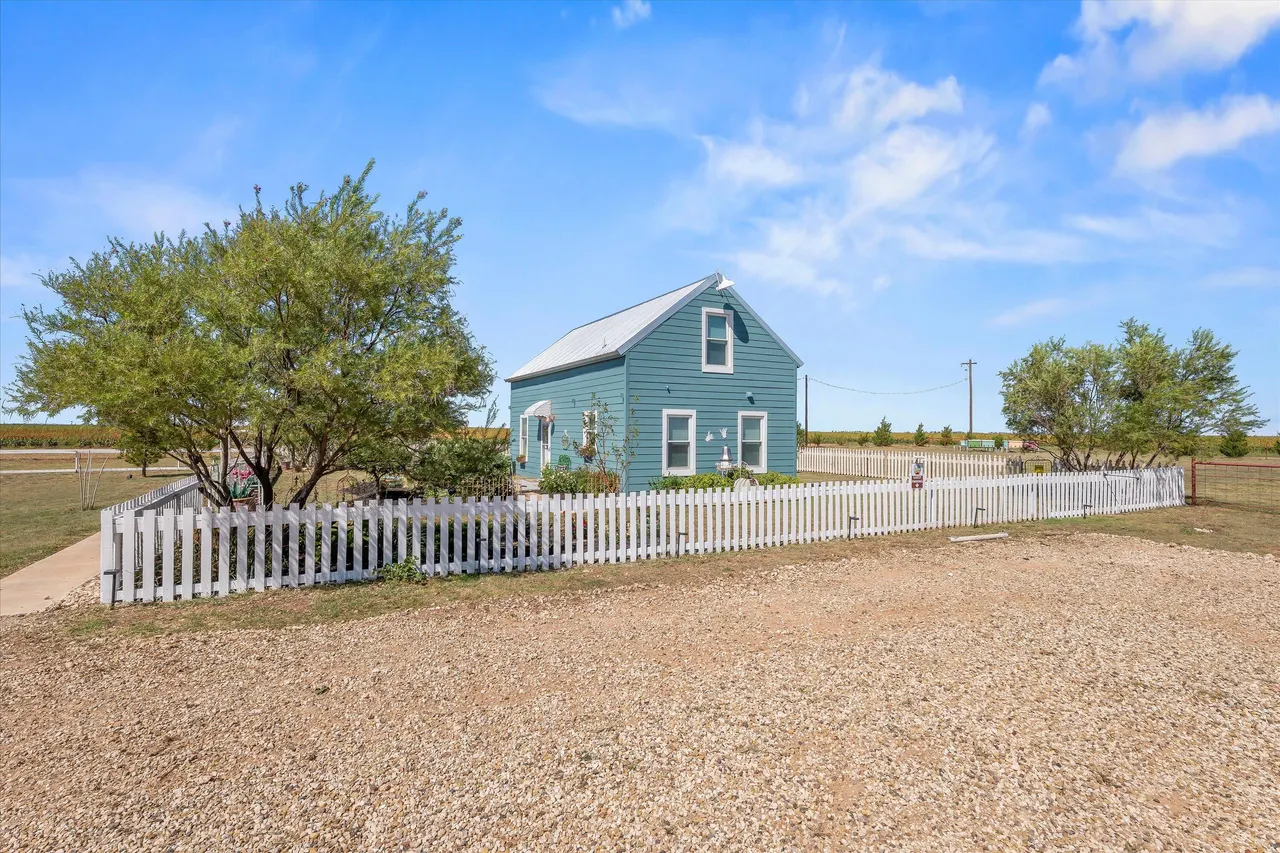 Photo 55 — 3370 Drill Stem, Levelland, TX 79336