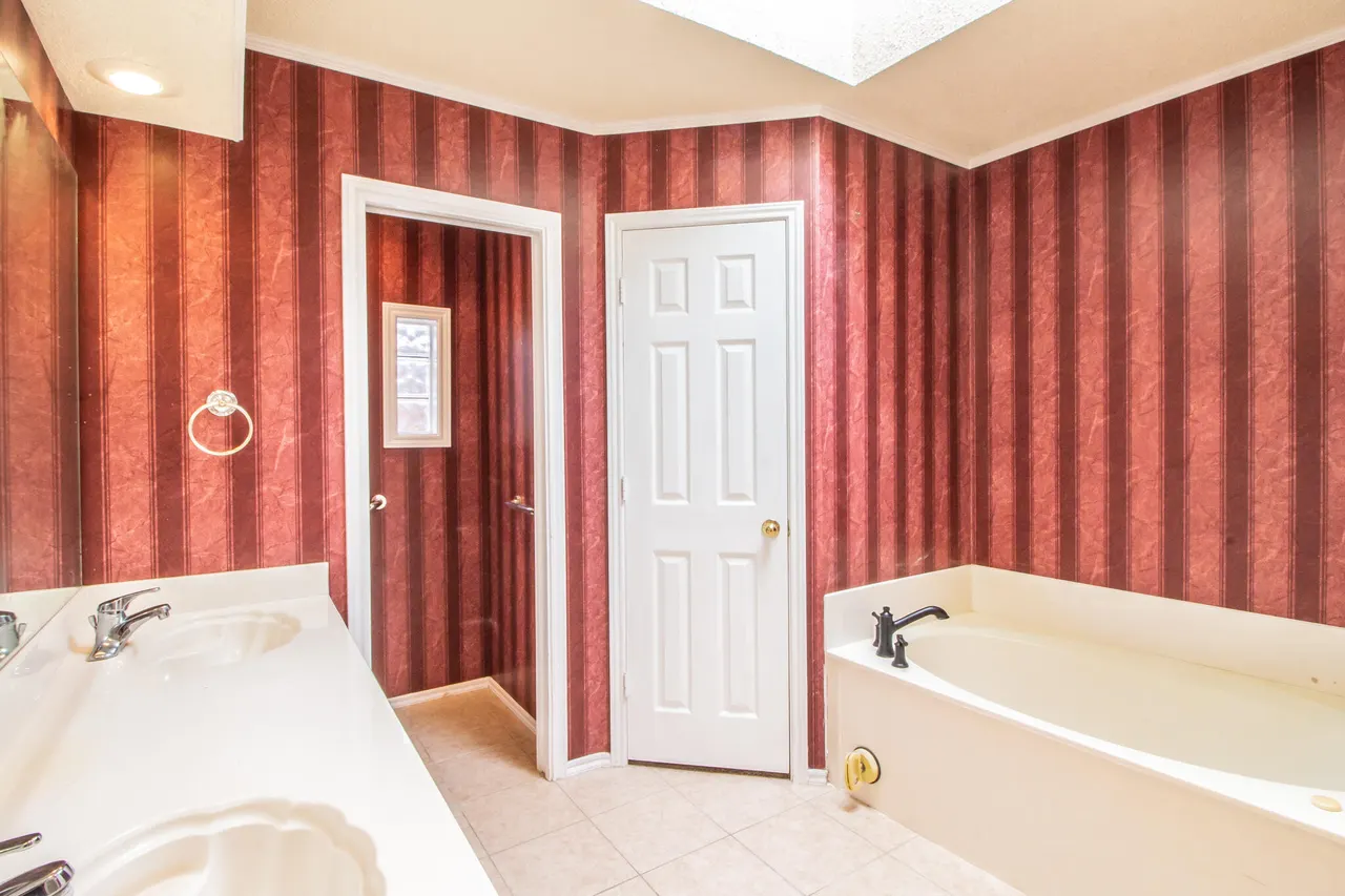 Photo 17 — 2805 87th Street, Lubbock, TX 79423