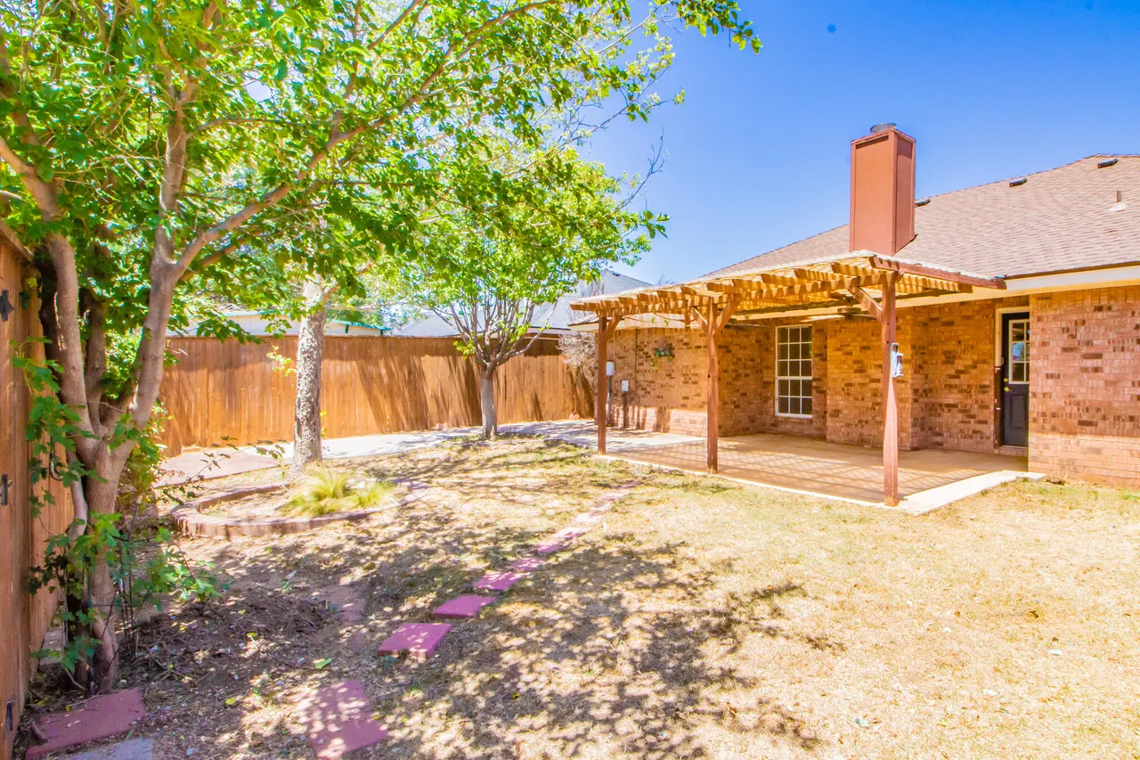 Photo 24 — 2805 87th Street, Lubbock, TX 79423