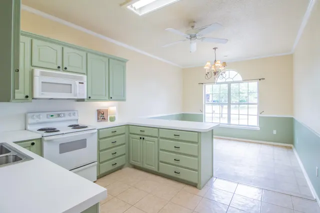 Photo 8 — 2805 87th Street, Lubbock, TX 79423