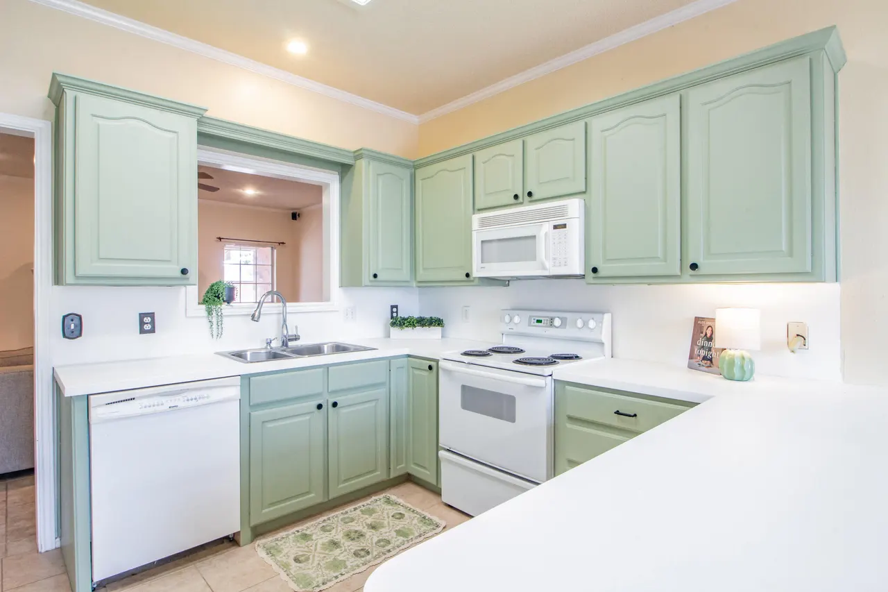 Photo 10 — 2805 87th Street, Lubbock, TX 79423