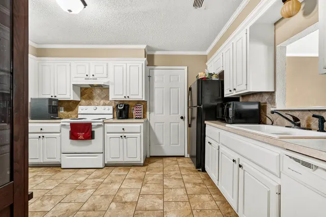 Photo 7 — 3401 Juneau Avenue, Lubbock, TX 79407