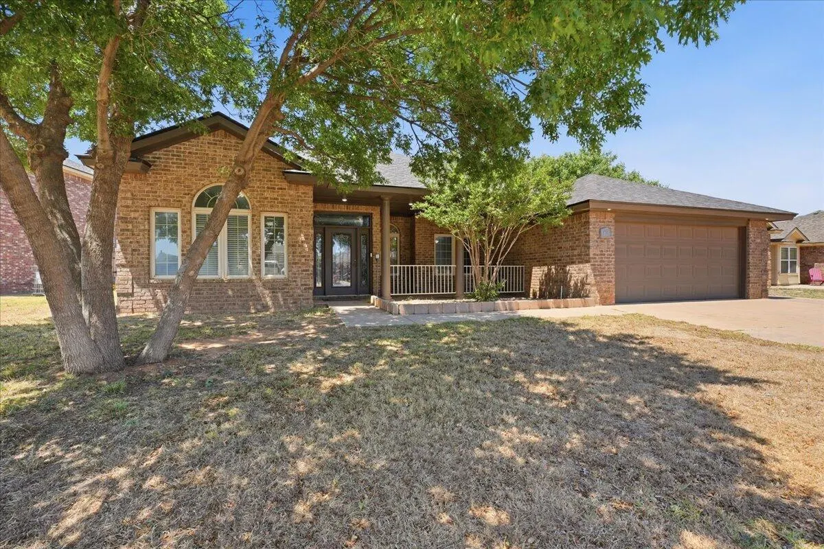 Photo 2 — 616 N 8th Street, Wolfforth, TX 79382
