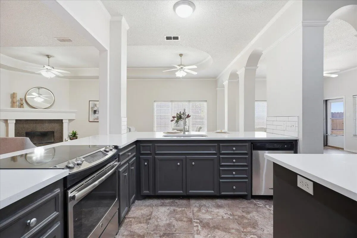 Photo 3 — 616 N 8th Street, Wolfforth, TX 79382