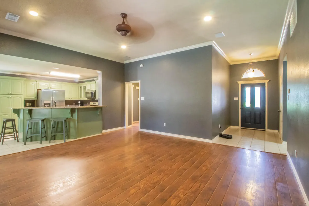 Photo 4 — 5510 100th Street, Lubbock, TX 79424
