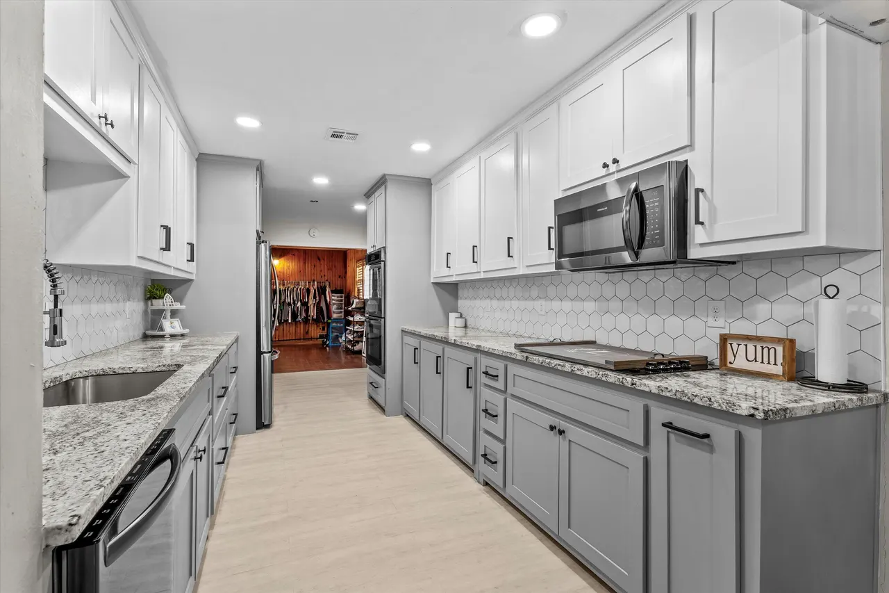 Photo 11 — 1601 Smith Street, Littlefield, TX 79339