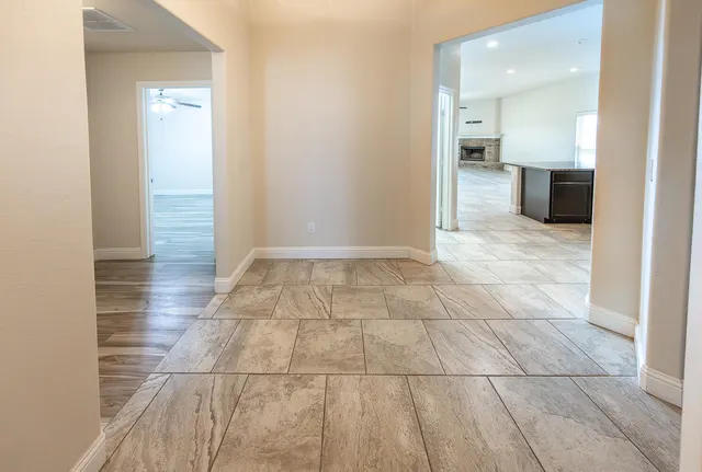 Photo 4 — 7031 37th Street, Lubbock, TX 79407