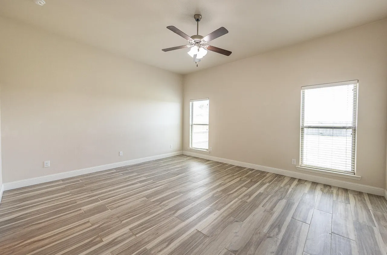 Photo 10 — 7031 37th Street, Lubbock, TX 79407