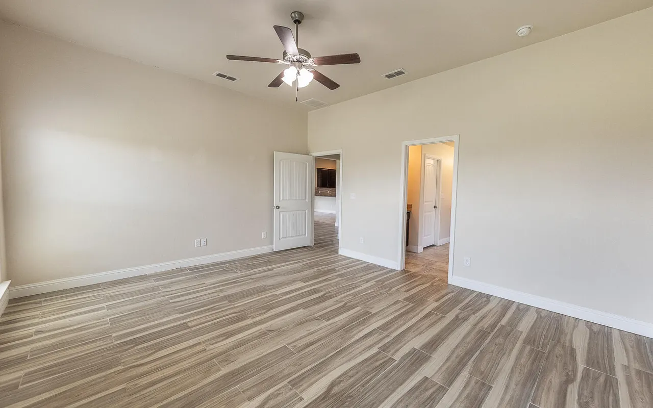 Photo 11 — 7031 37th Street, Lubbock, TX 79407