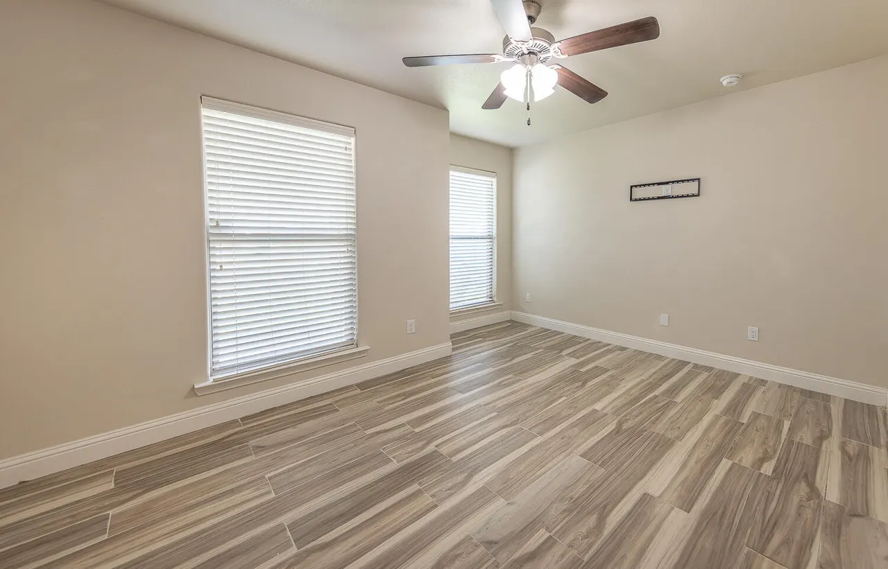 Photo 14 — 7031 37th Street, Lubbock, TX 79407