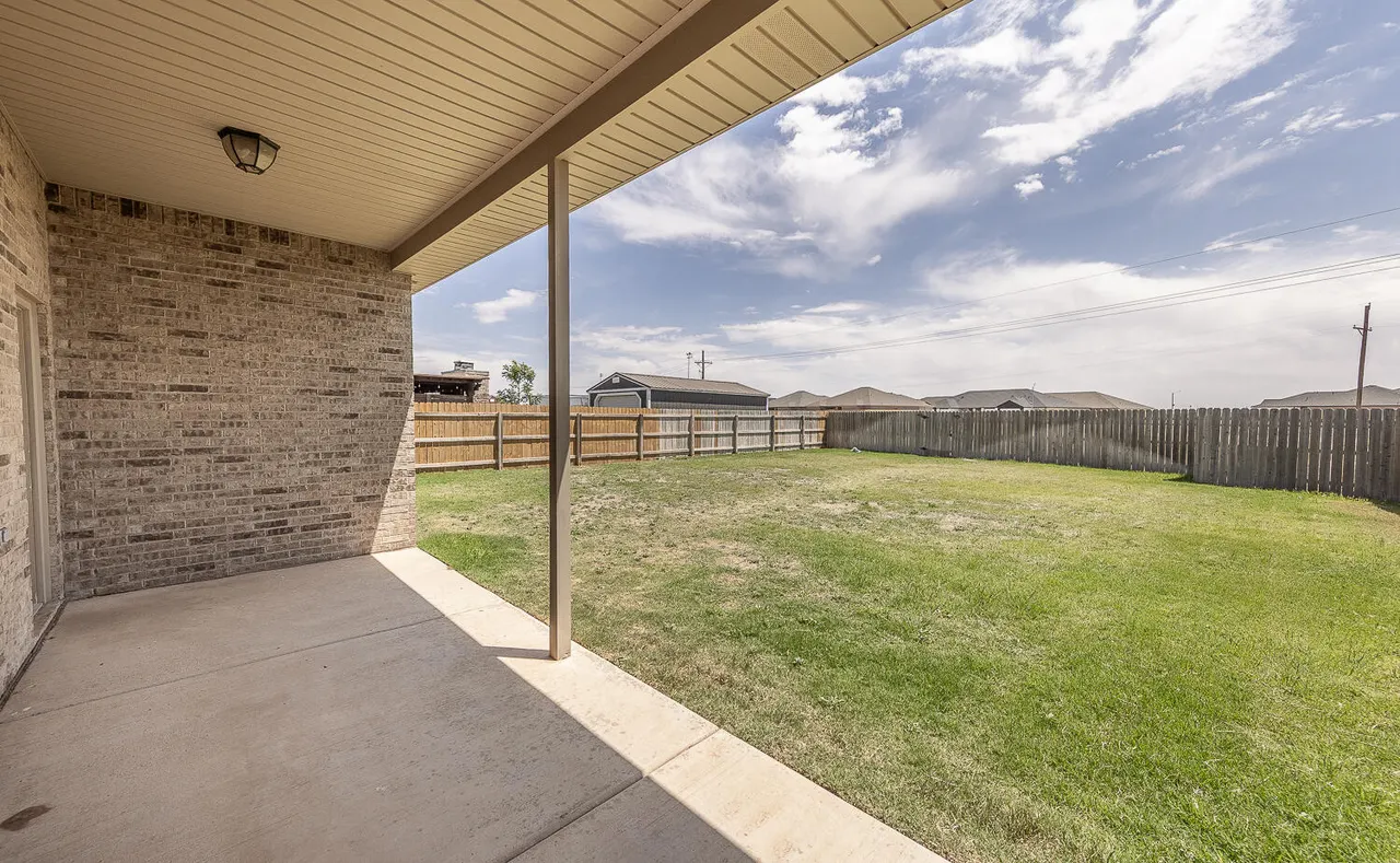 Photo 19 — 7031 37th Street, Lubbock, TX 79407