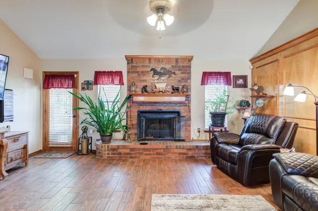 Photo 6 — 2213 86th Street, Lubbock, TX 79423