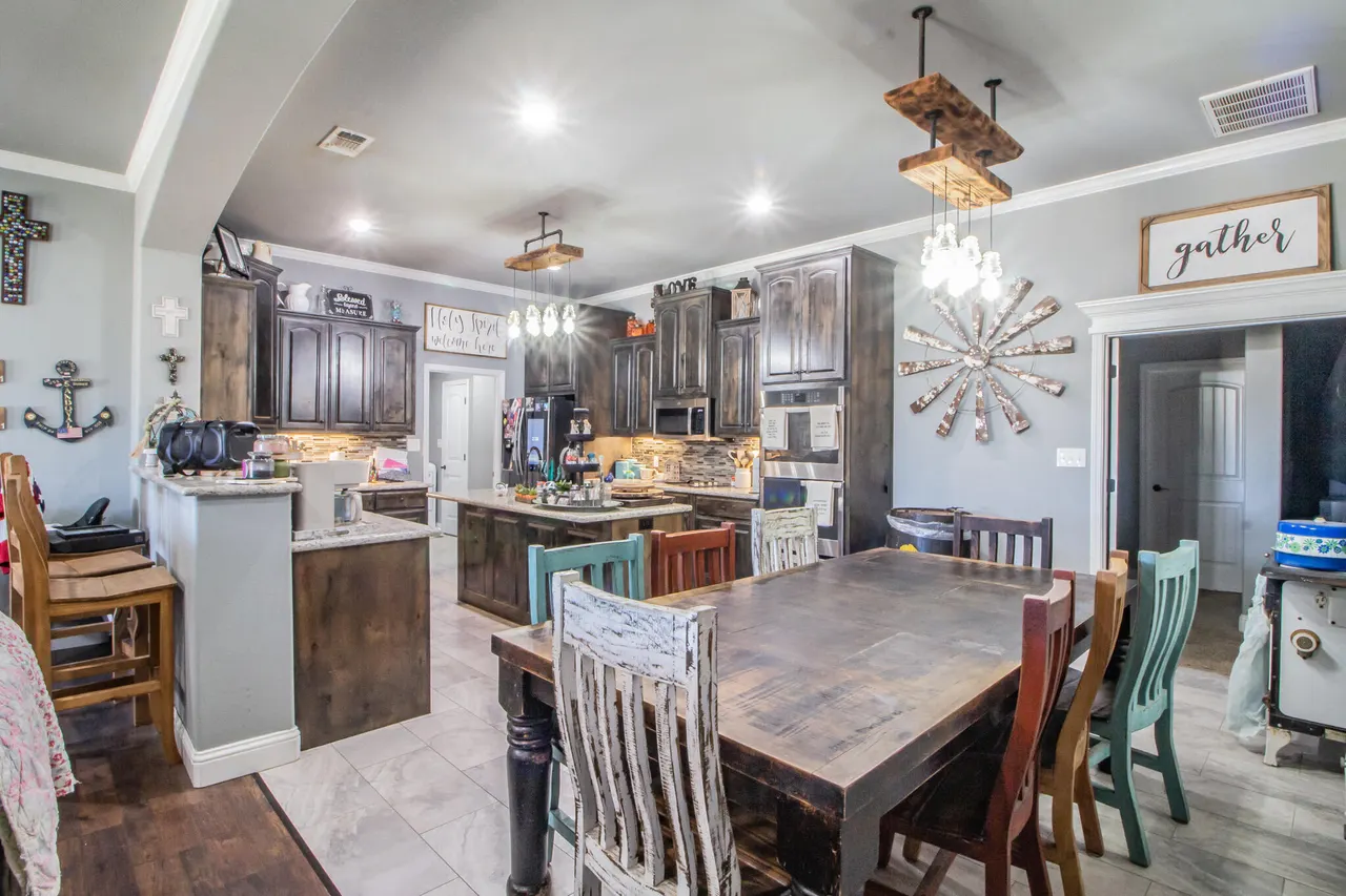 Photo 8 — 701 Avenue N, Abernathy, TX 79311