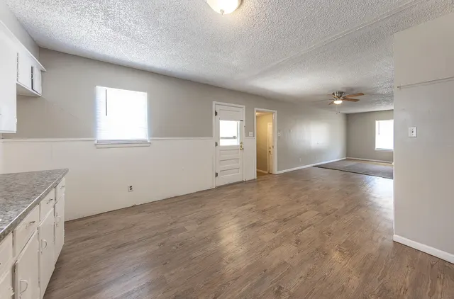 Photo 7 — 5005 39th Street, Lubbock, TX 79414