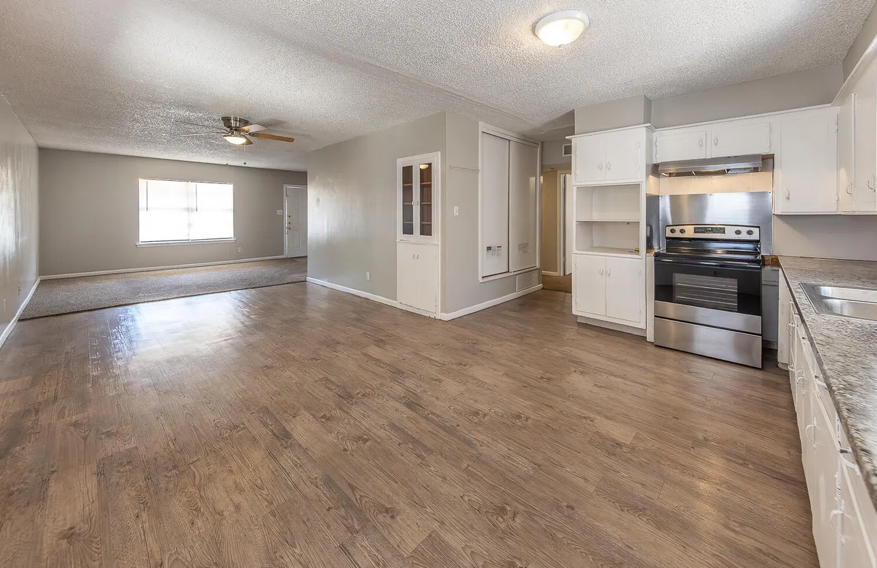 Photo 8 — 5005 39th Street, Lubbock, TX 79414