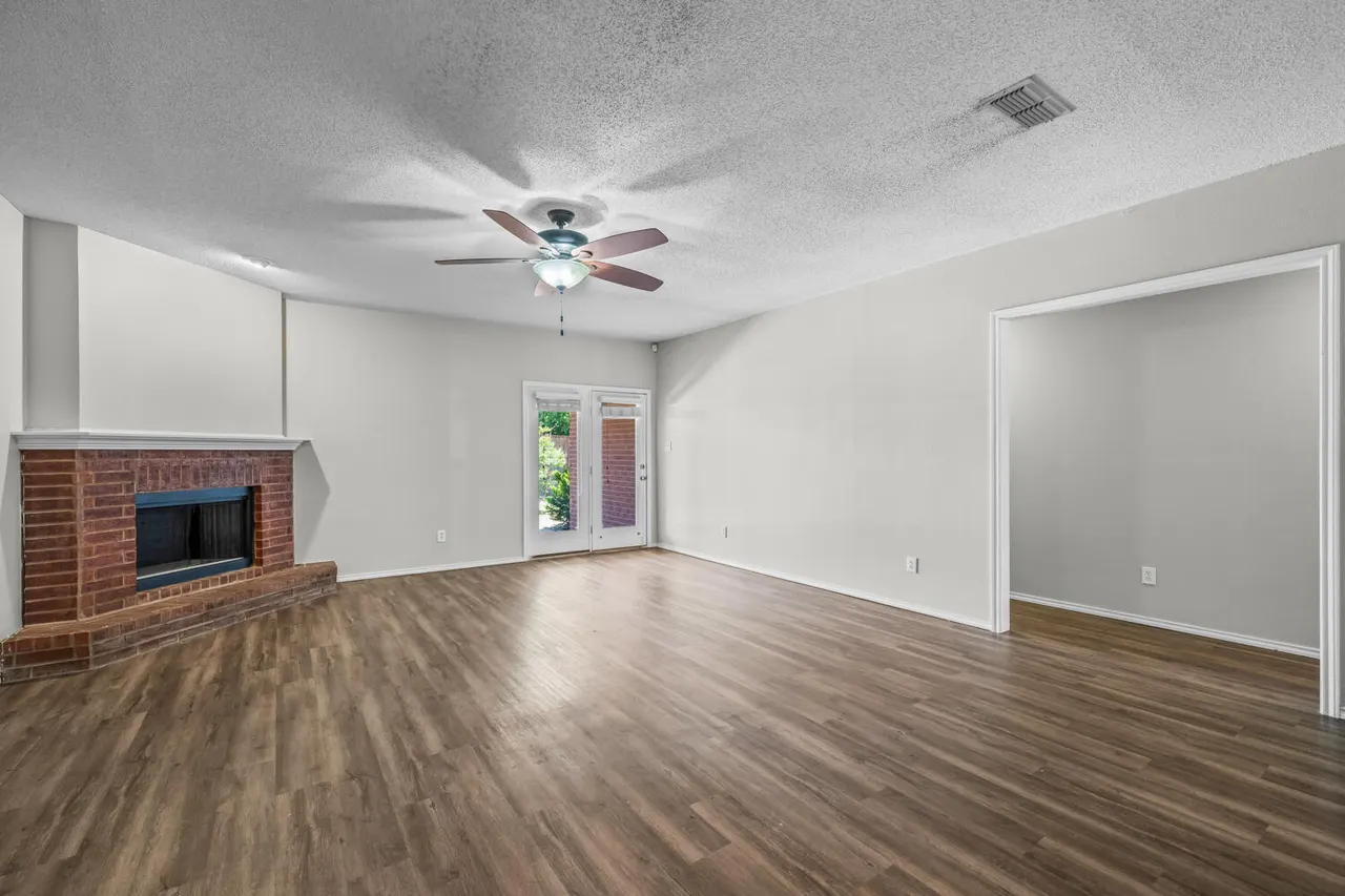 Photo 6 — 6806 85th Street, Lubbock, TX 79424
