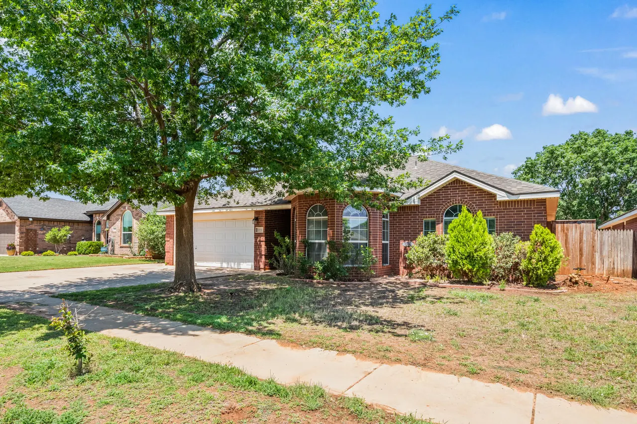 Photo 2 — 6806 85th Street, Lubbock, TX 79424