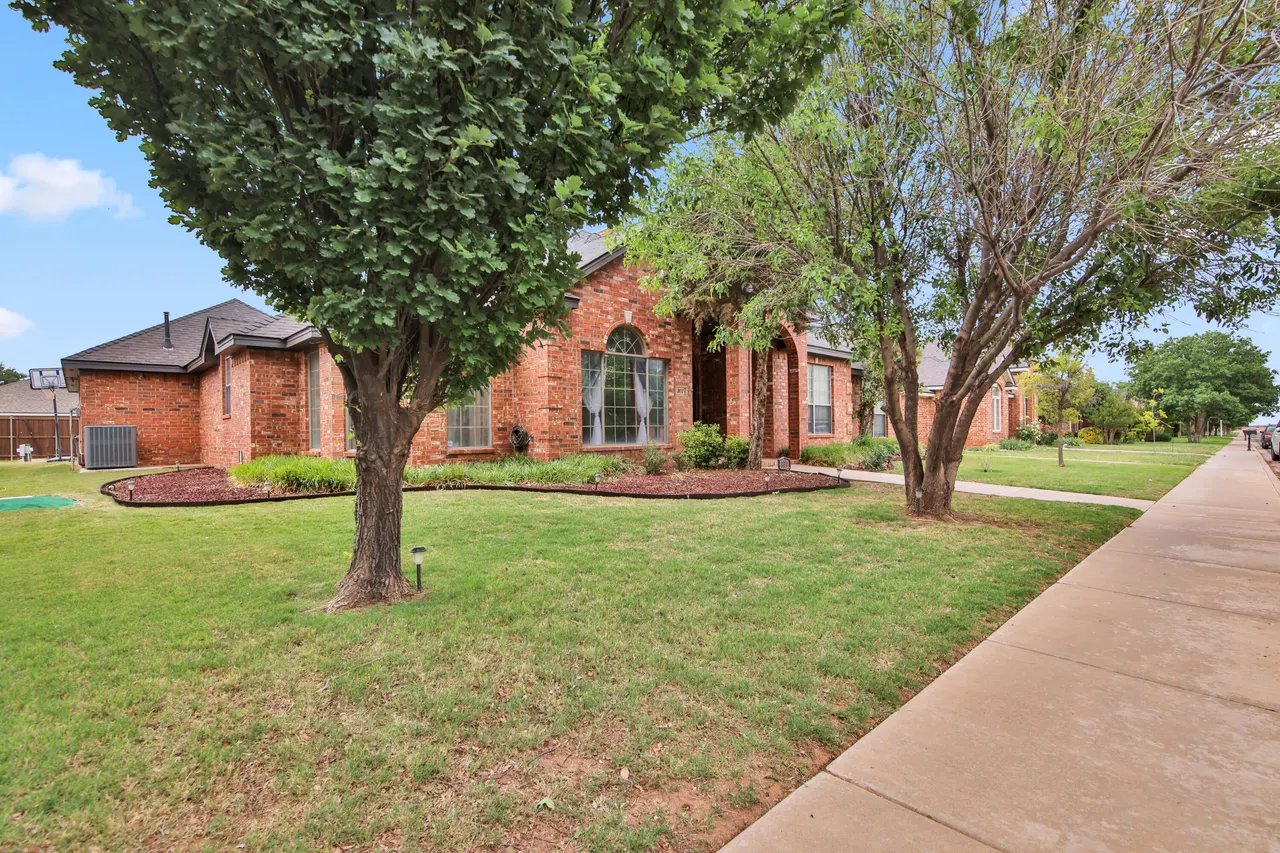 Photo 2 — 307 Tiger Street, Wolfforth, TX 79382