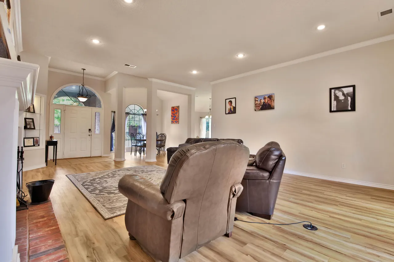 Photo 7 — 307 Tiger Street, Wolfforth, TX 79382