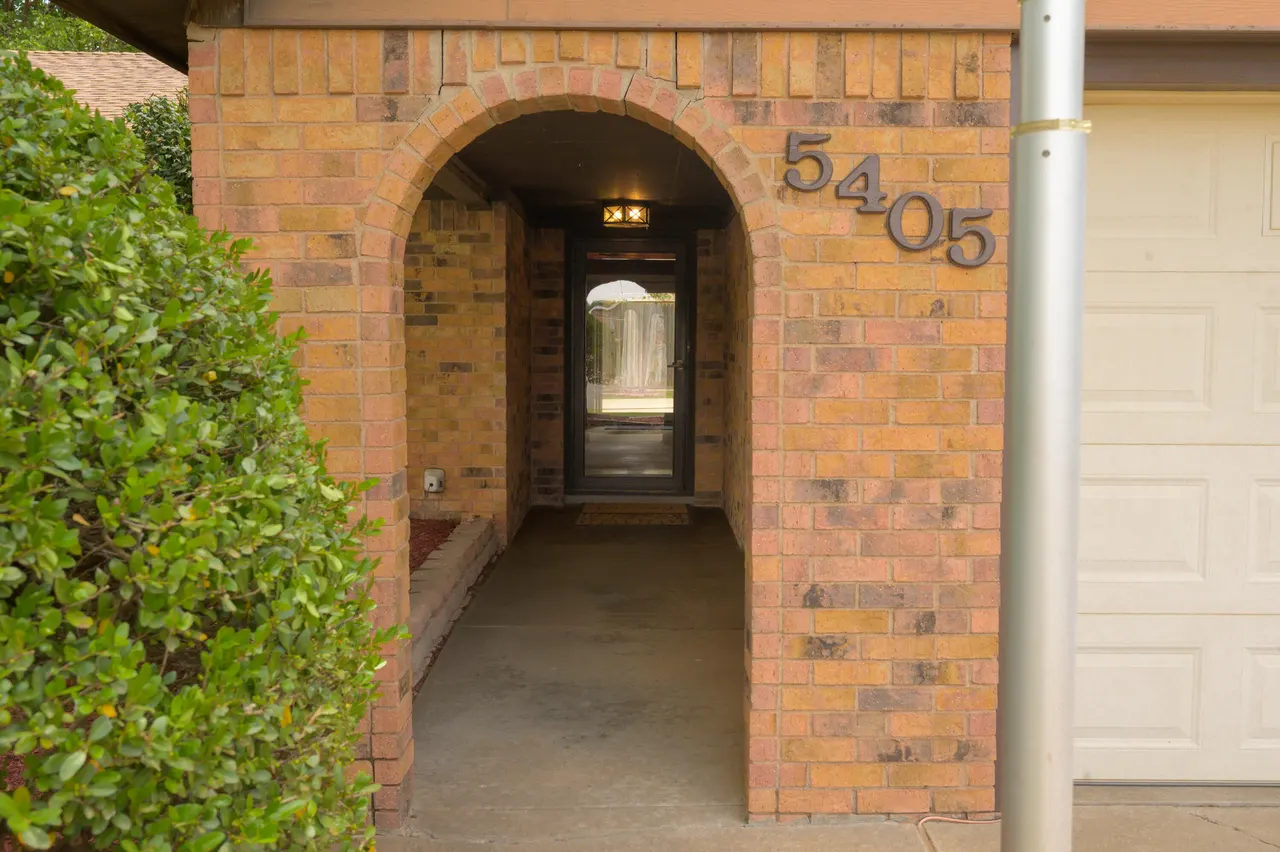 Photo 3 — 5405 73rd Street, Lubbock, TX 79424