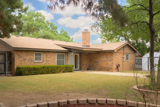 Photo 5 — 5405 73rd Street, Lubbock, TX 79424