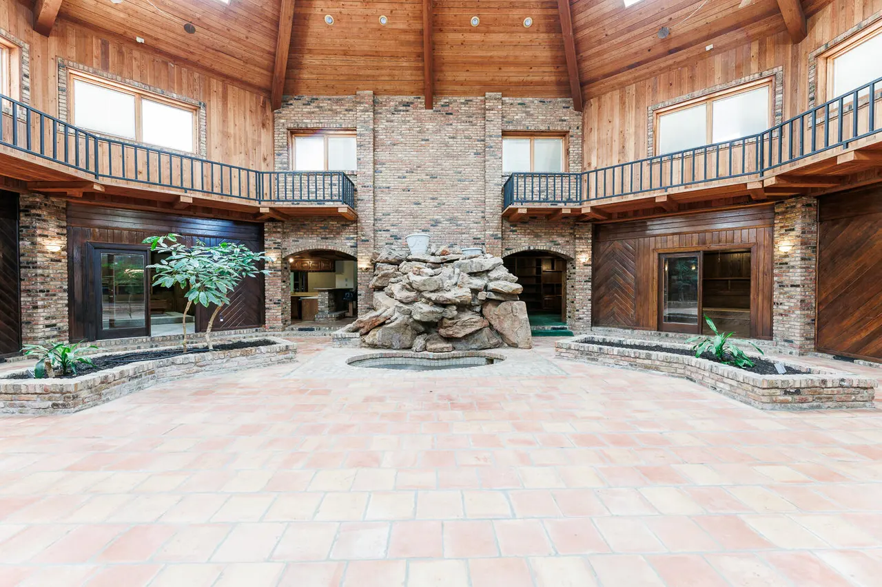 Photo 15 — 409 Mill Road, Lubbock, TX 79403