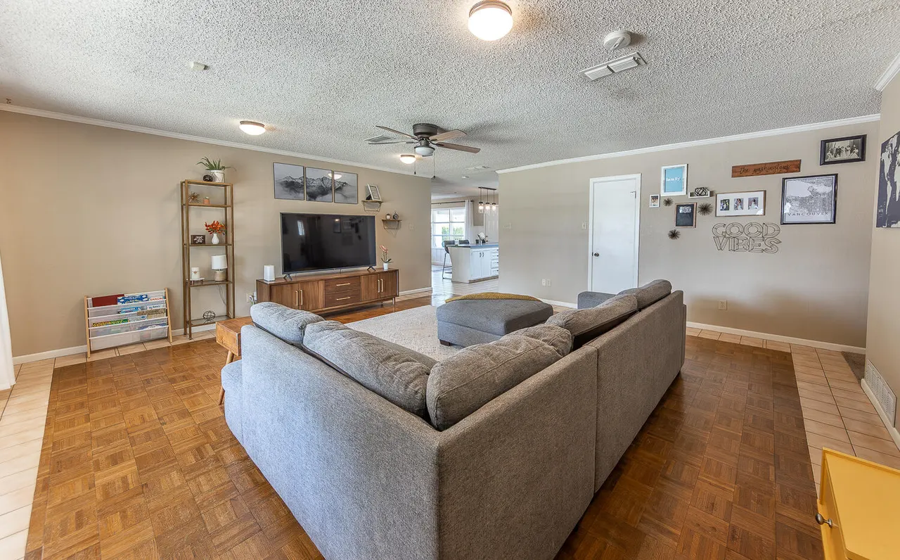 Photo 4 — 4006 49th Street, Lubbock, TX 79413
