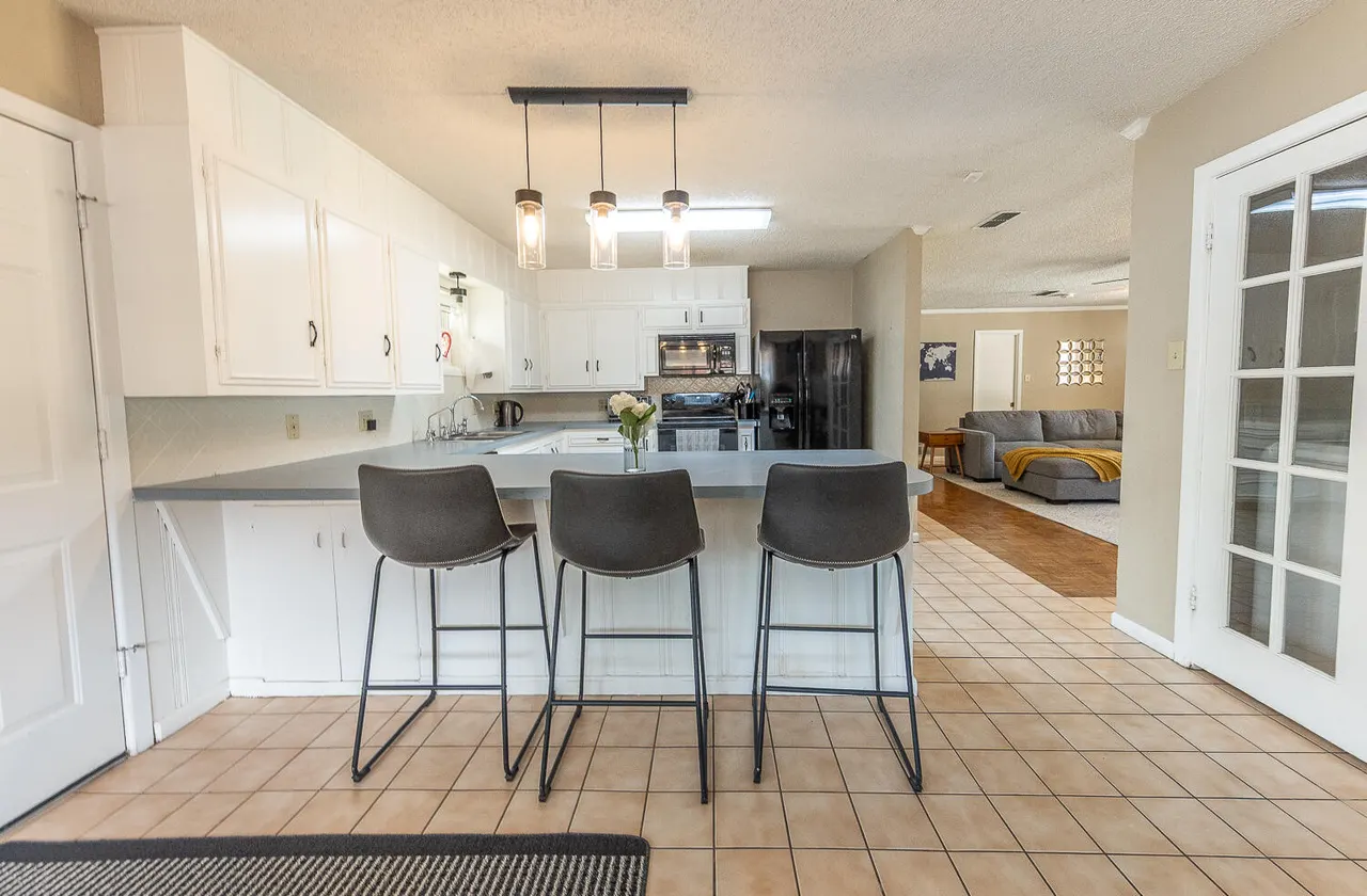 Photo 9 — 4006 49th Street, Lubbock, TX 79413
