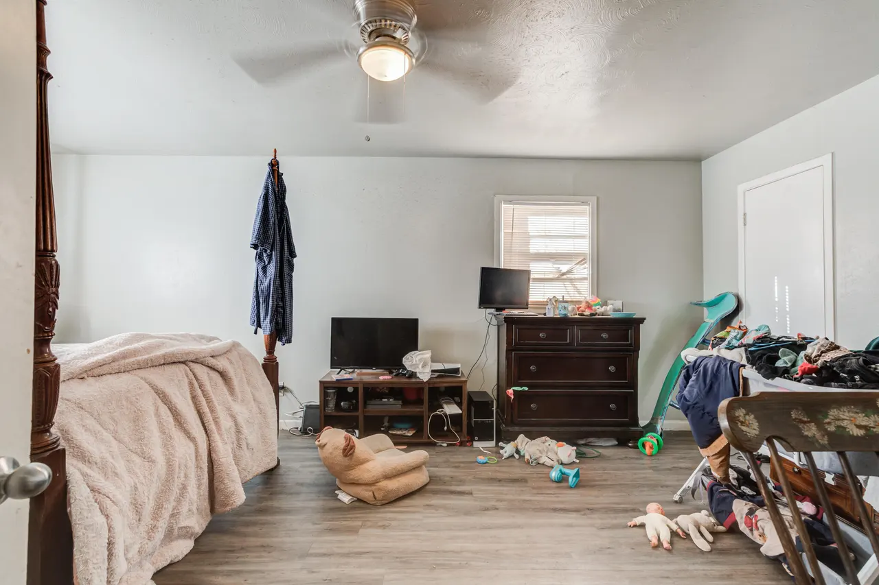 Photo 11 — 4425 31st Street, Lubbock, TX 79410