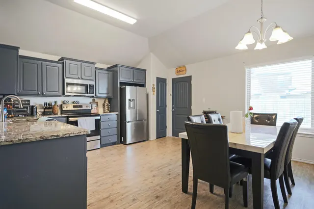 Photo 8 — 718 Hillshire Avenue, Wolfforth, TX 79382