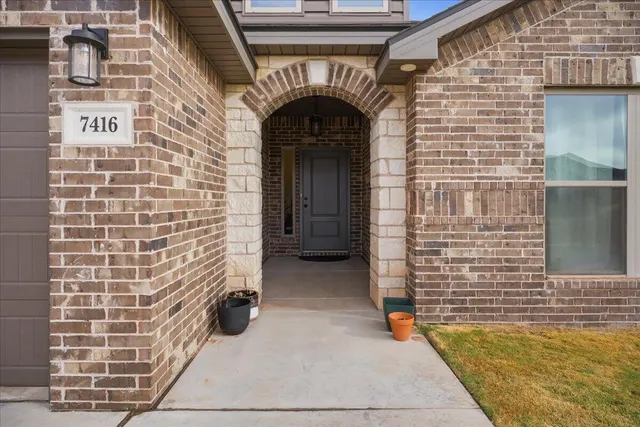 Photo 3 — 7416 30th Street, Lubbock, TX 79407