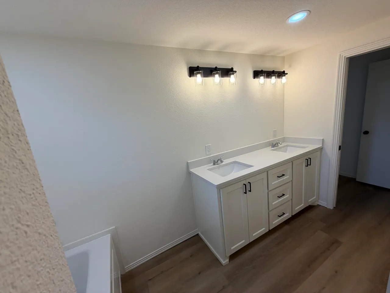 Photo 15 — 117 SW 9th, Plainview, TX 79072