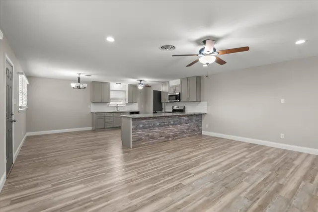 Photo 6 — 3809 49th Street, Lubbock, TX 79413