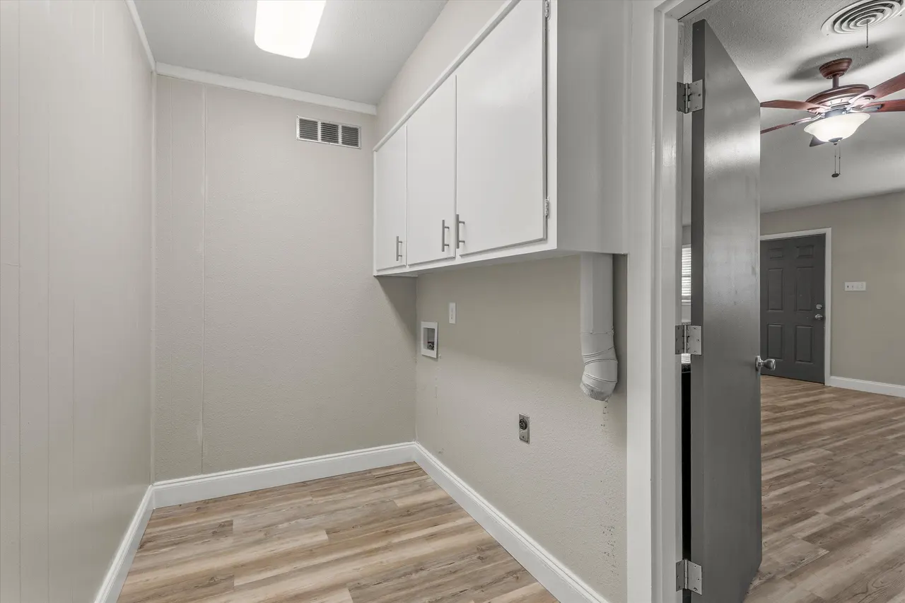 Photo 10 — 3809 49th Street, Lubbock, TX 79413