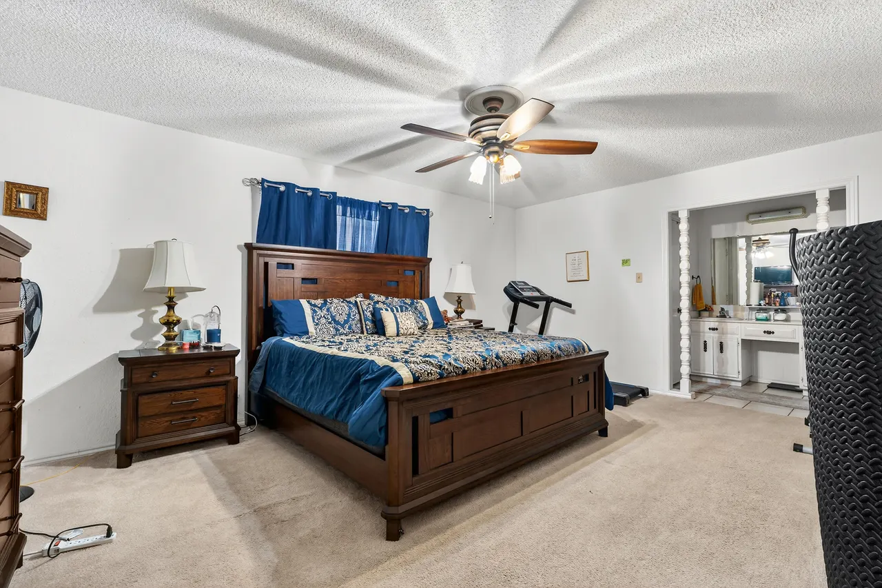 Photo 6 — 105 S Terry Drive, Slaton, TX 79364