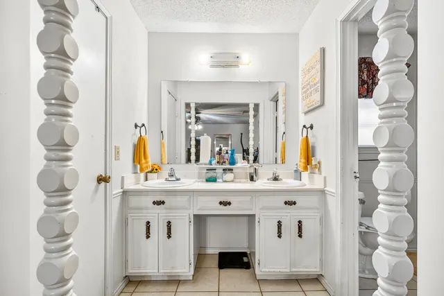 Photo 8 — 105 S Terry Drive, Slaton, TX 79364