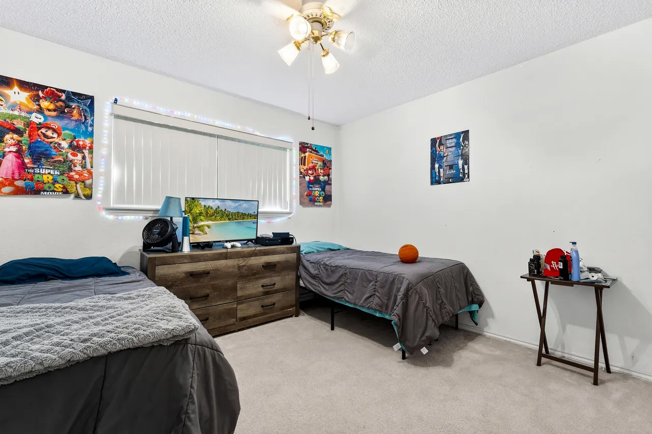 Photo 14 — 105 S Terry Drive, Slaton, TX 79364