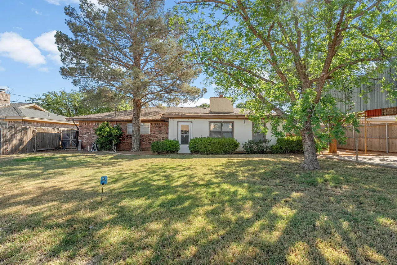 Photo 23 — 105 S Terry Drive, Slaton, TX 79364